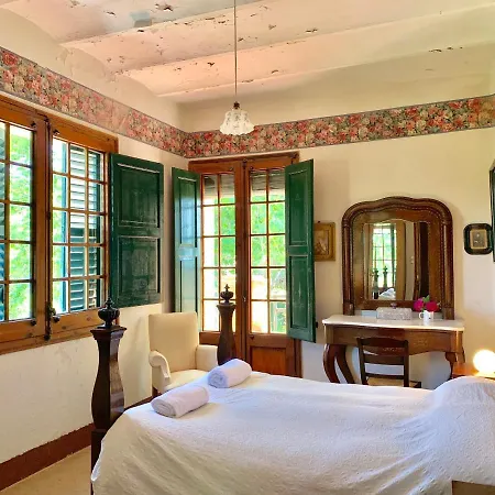 Mas Pahi Country house *